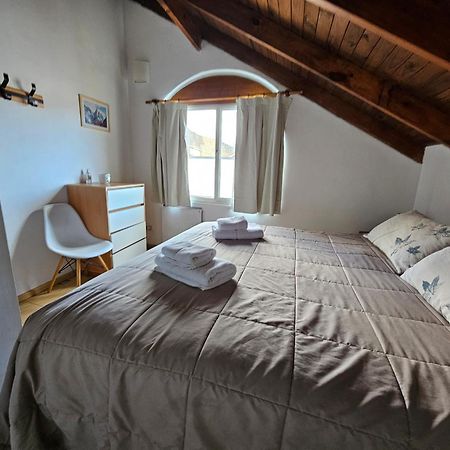 Yellow House Cottage Ел Чалтен Екстериор снимка