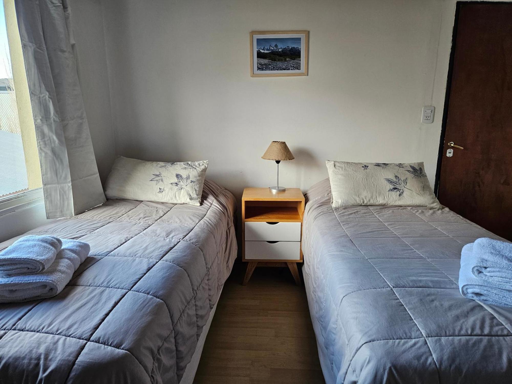 Yellow House Cottage Ел Чалтен Екстериор снимка